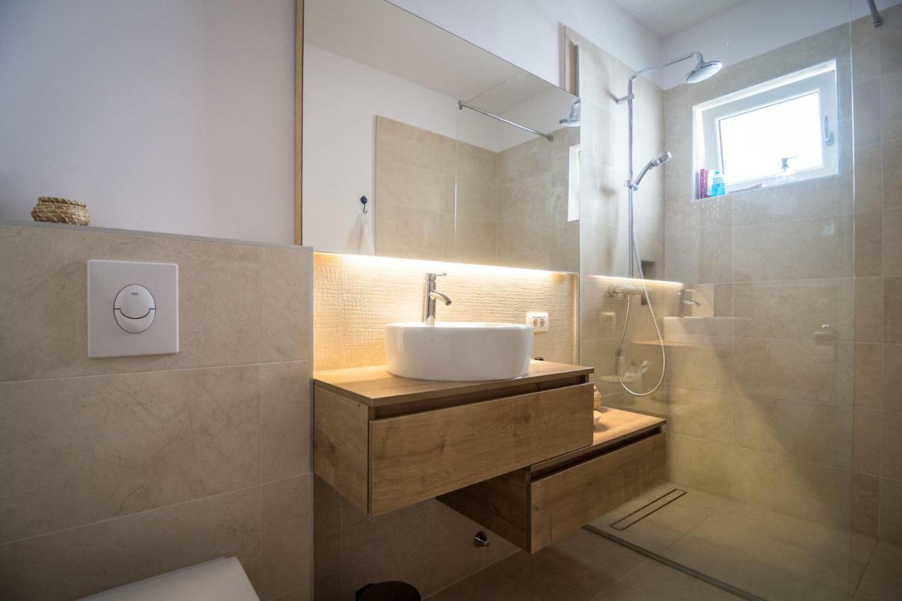 Terra Rossa Apartment Rovinj Bagian luar foto