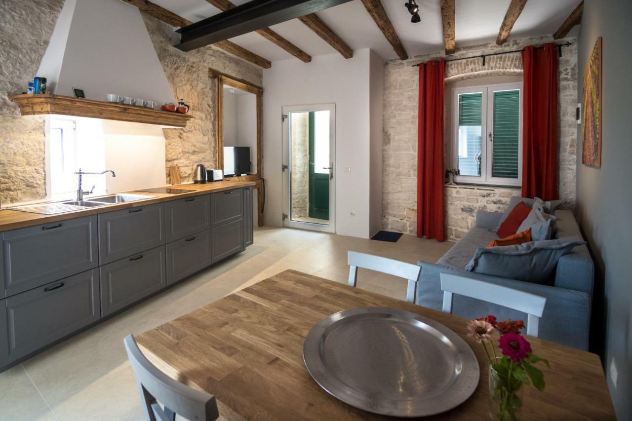 Terra Rossa Apartment Rovinj Bagian luar foto